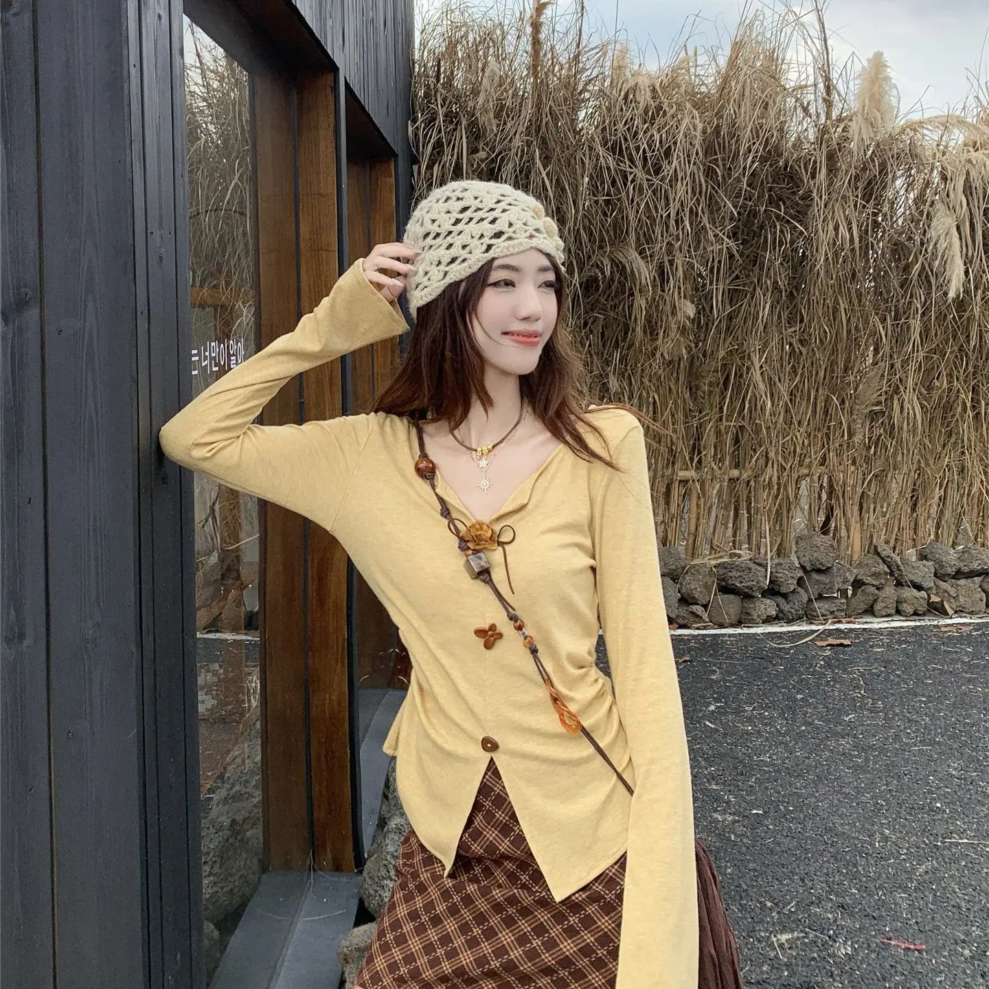 

Retro Temperament Slim-fitting Long-sleeved T-shirt Plaid A-shaped Skirt Women's New Fashion Suit