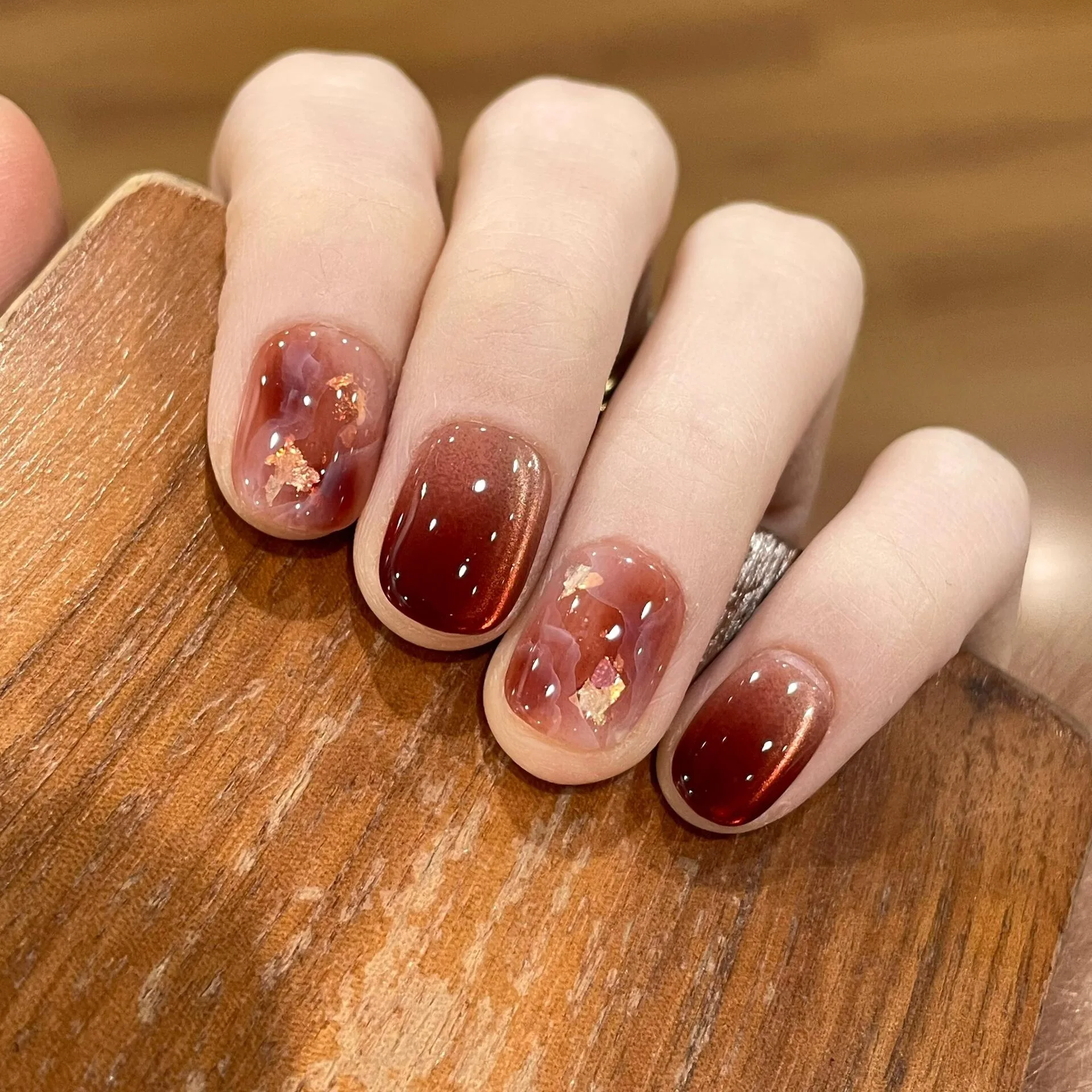 Retro Gradient Cat Eye Pure Handmade Wearable Nails Short White Enhancing Elegant Nail Art False Nails Patch Wholesale
