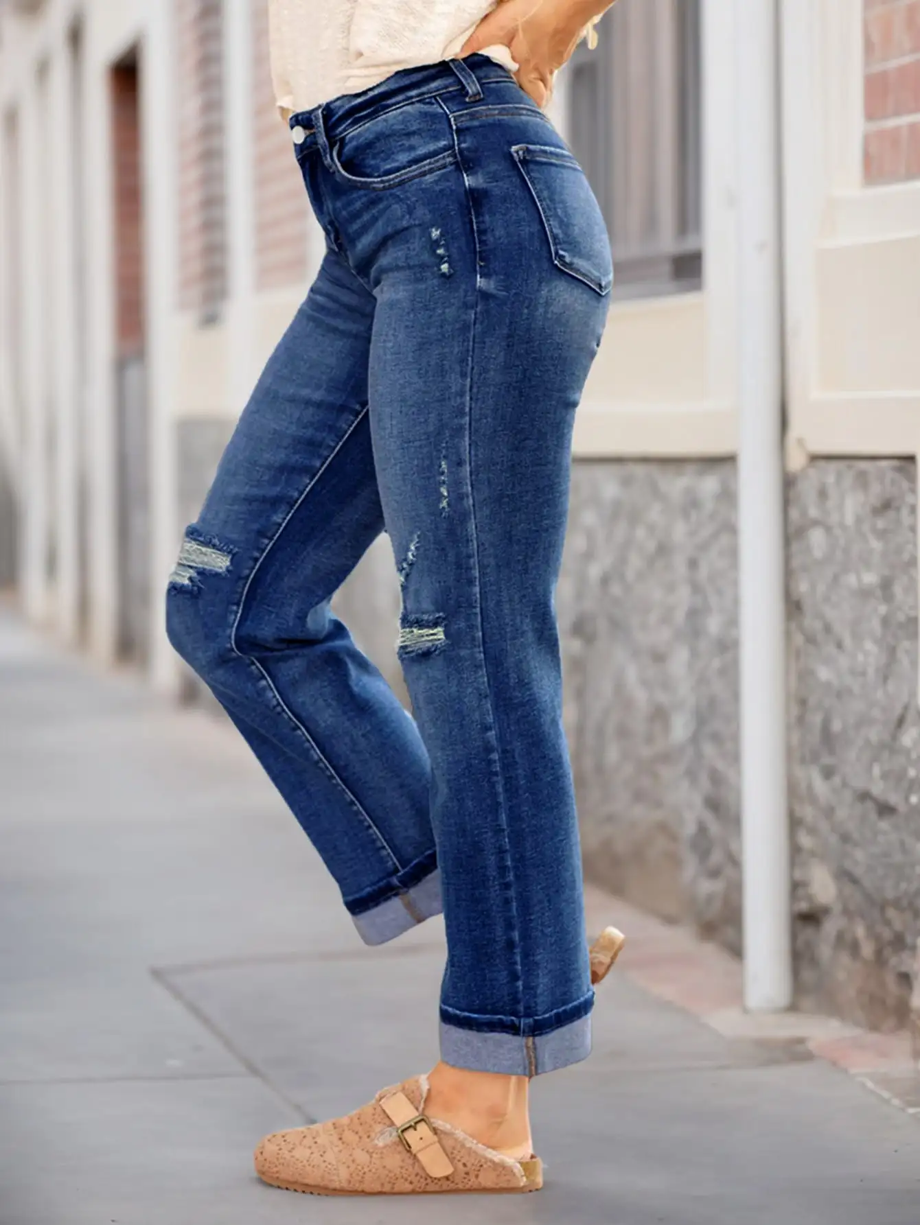 omen's Ripped Skinny Jeans - Stylish Distressed Denim Pants for a Trendy Look