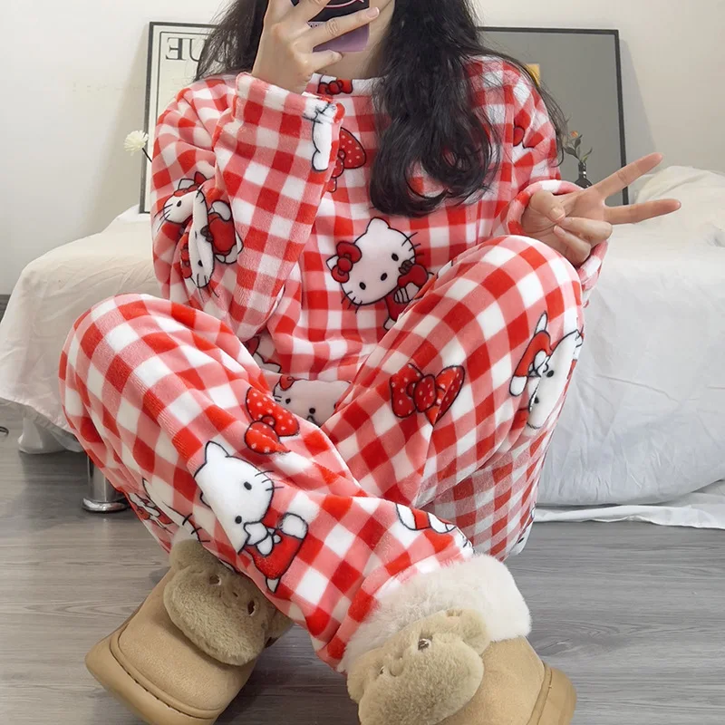 Sanrio Hello Kitty winter new pajamas women\'s thickened fleece coral fleece cartoon cute suit loungewear