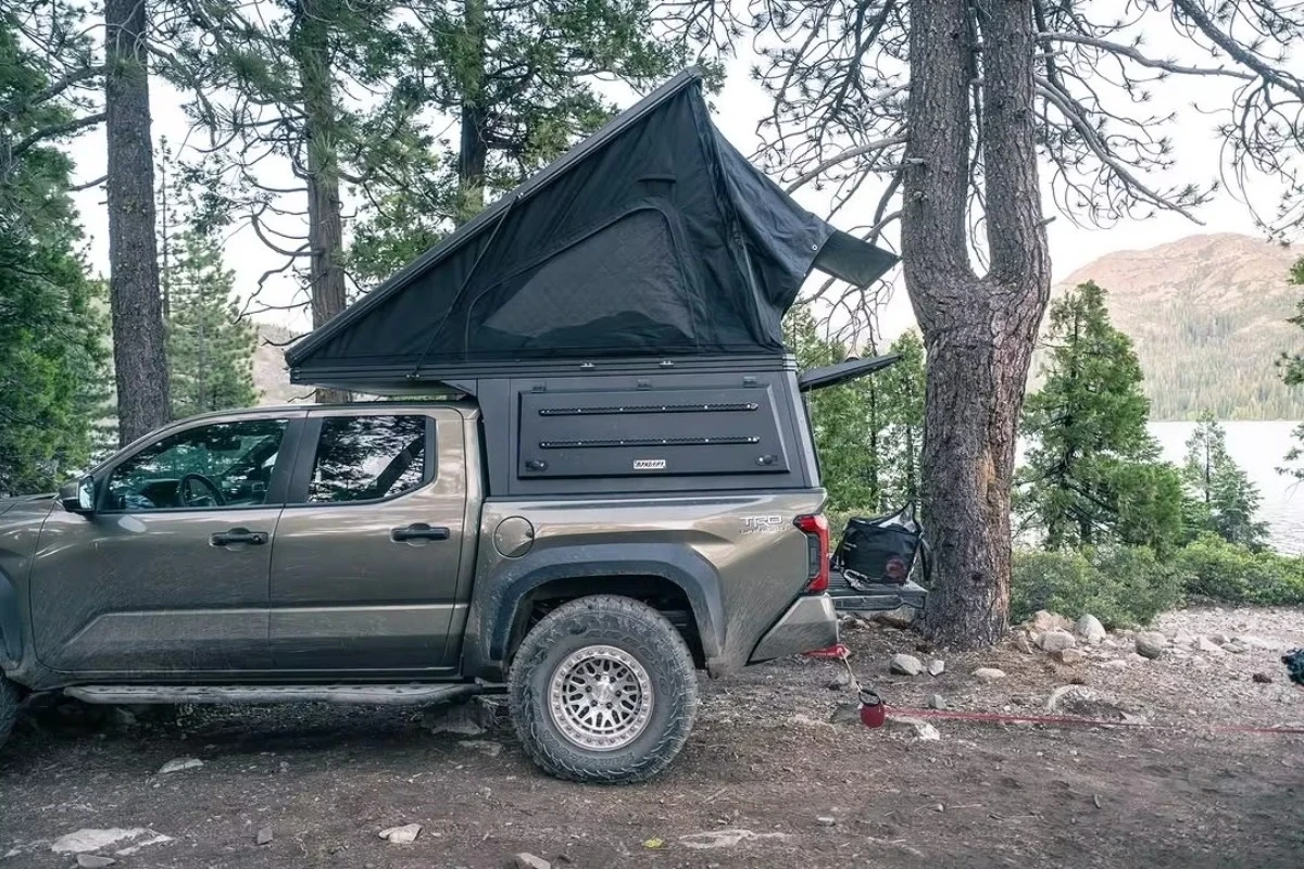 Windproof Oxford Fabric Truck Bed Canopy Roof Tent Hinged for Summer Use on Ranger Canyon D-max Ram Pickup Trucks