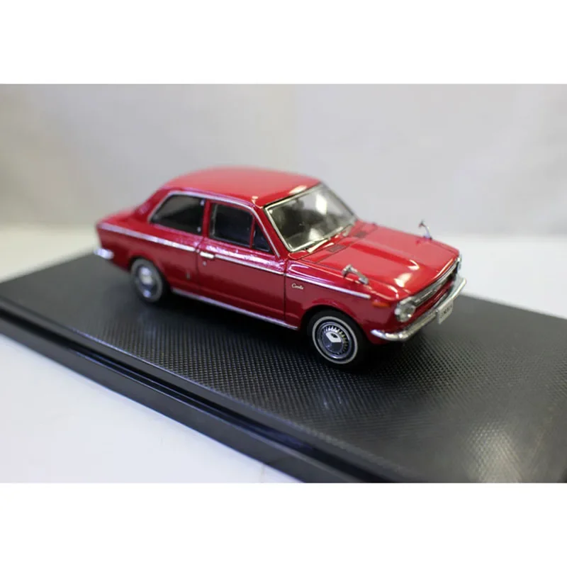 1:43 Scale 1100 1966 Alloy Simulation Car Model Diecast Toy Collectible Ornament Souvenir Toys