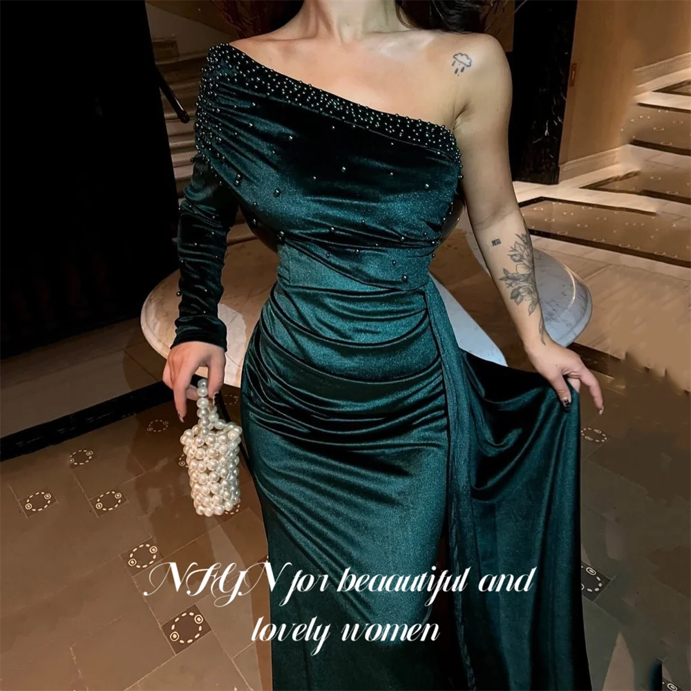 NFYN – robe de soirée sirène verte, asymétrique épaule dénudée, avec perles, en velours, pour femmes, personnalisée