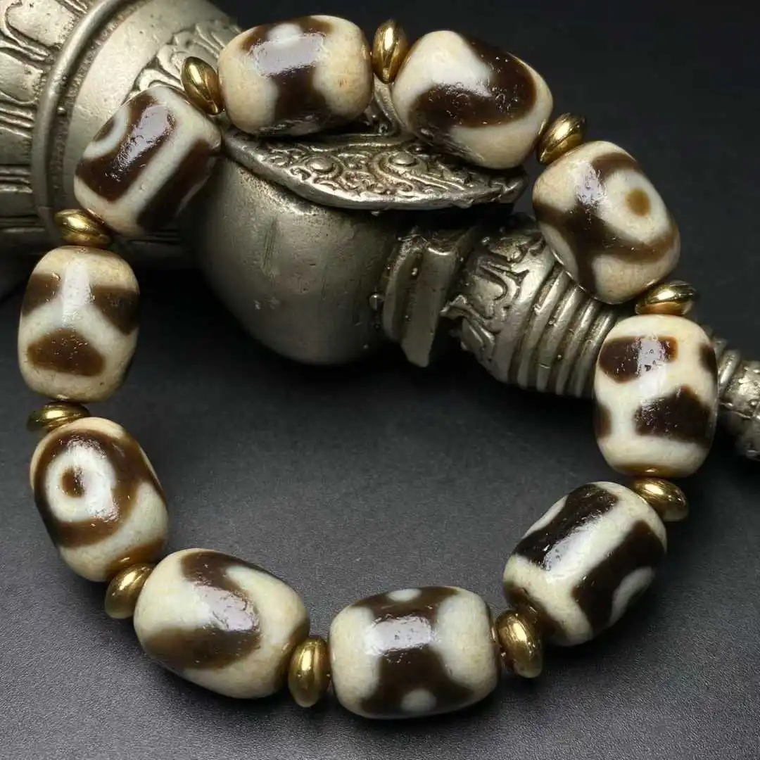 Top Quality Delicate bracelet for men and women