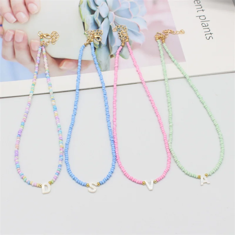 Bohemia Beads Choker Necklace Women Handmade Initial 26 Letters Shell Pendant Candy Color Neck Chain Fashion Jewelry Accessories