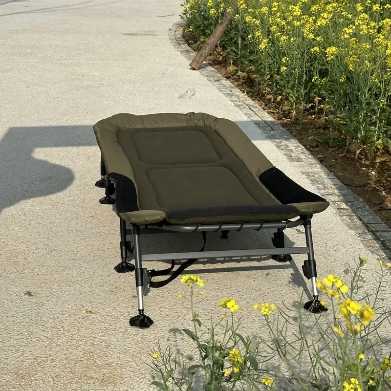 Portable Camping Bed with Metal Frame 600D Foldable Sleeping Bag for Outdoor Hiking Single Crib Lounge Chair Lightweight