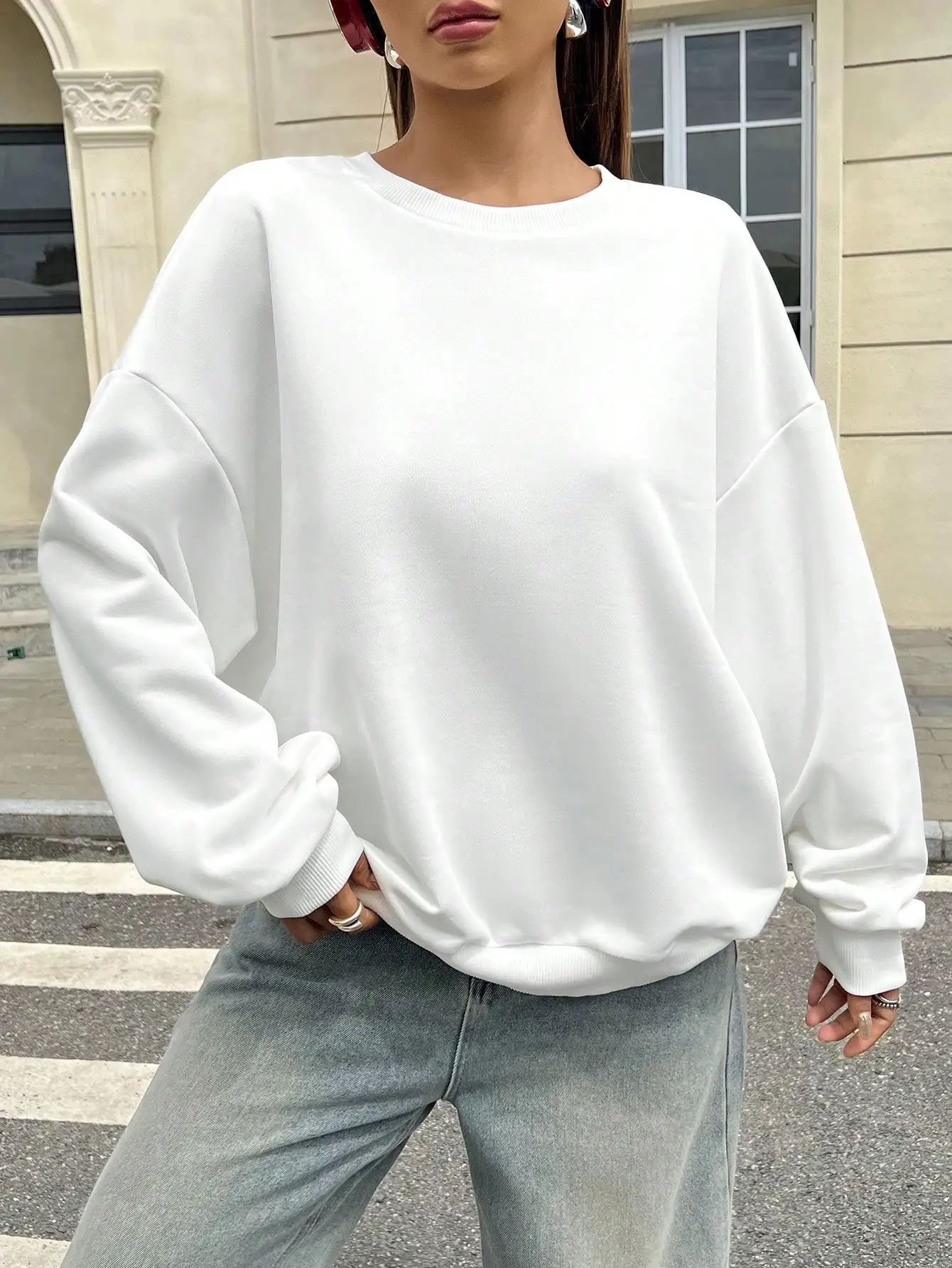 Women\'s autumn and Winter white sportswear pullover loose casual top  New Casual  Solid Color Long Sleeve Crewneck Sweatshirt