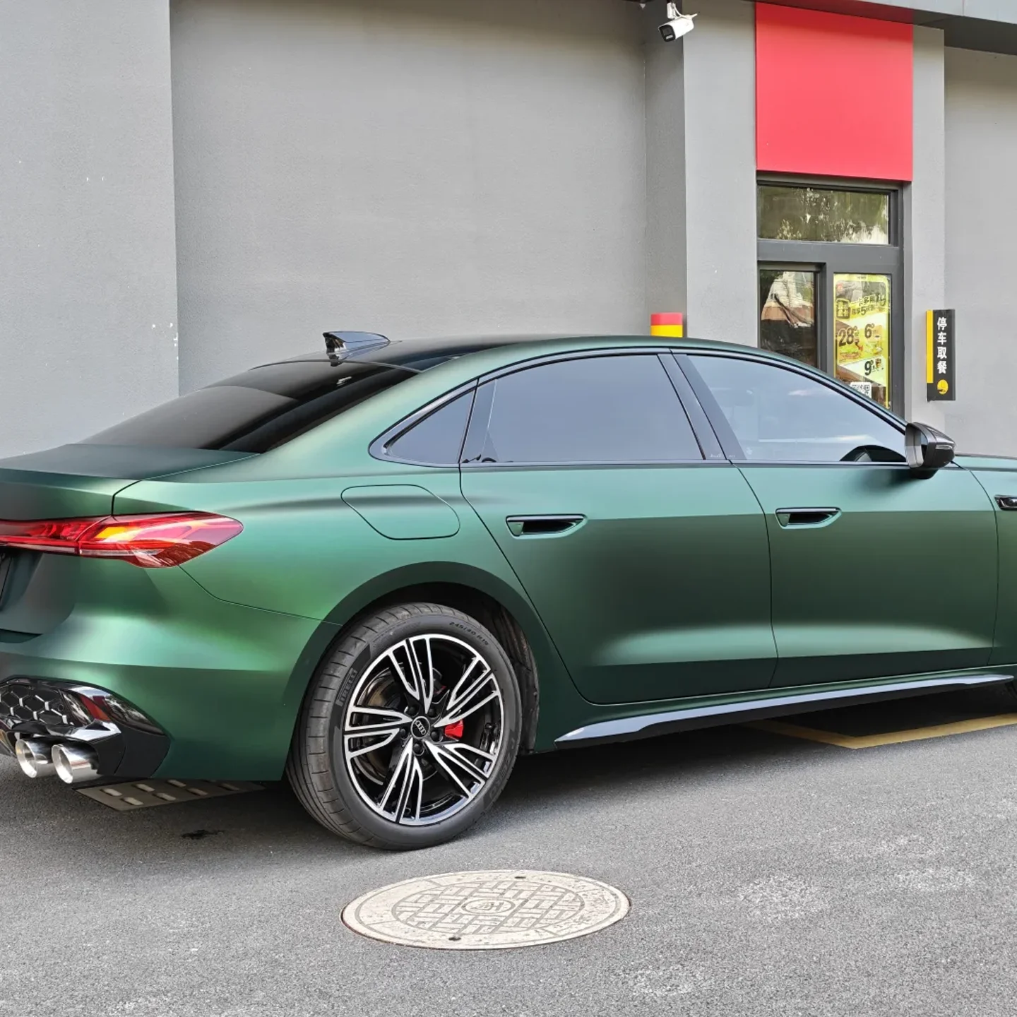 PET Matte Chrome Venom Green Car Wrap Film Satin Vinyl Color Change Anti Scratch Bubble Free Factory Direct Automotive Styling W