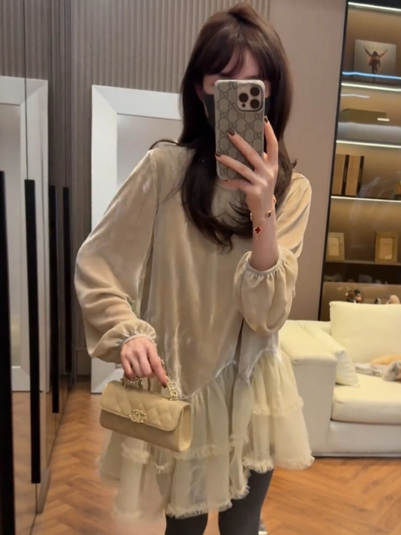 

Champagne Lace Hem Splice Long Sve Base irt Women Spring Loose Slimming Gentle Top Pure Color Polyester Lantern Sve