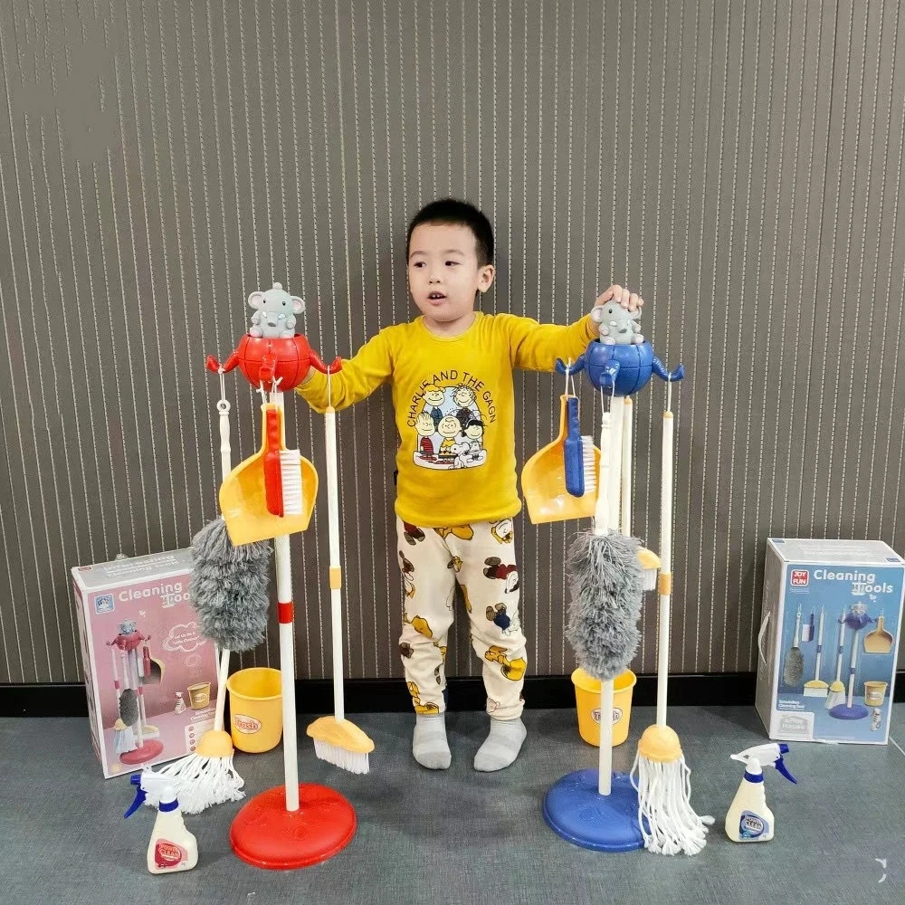 8pcs Kids House Cleaning Tools Kit Simulation Toys Pretend Play Children Broom Holder Spray Bottle Mop Dustpan Novety Gifts 1KG