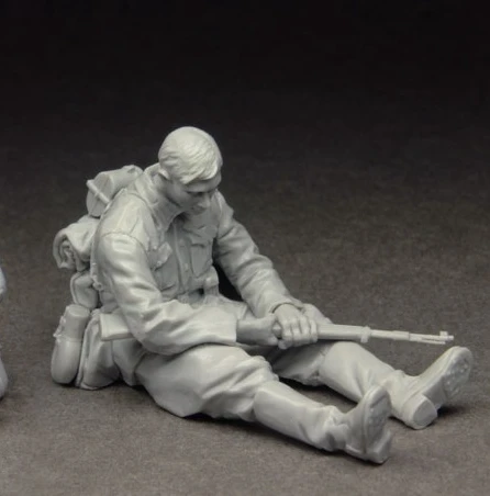 1:35 Resin kit   Tired soldier 314 Collectible Unassembled Sculpture for Hobbyists