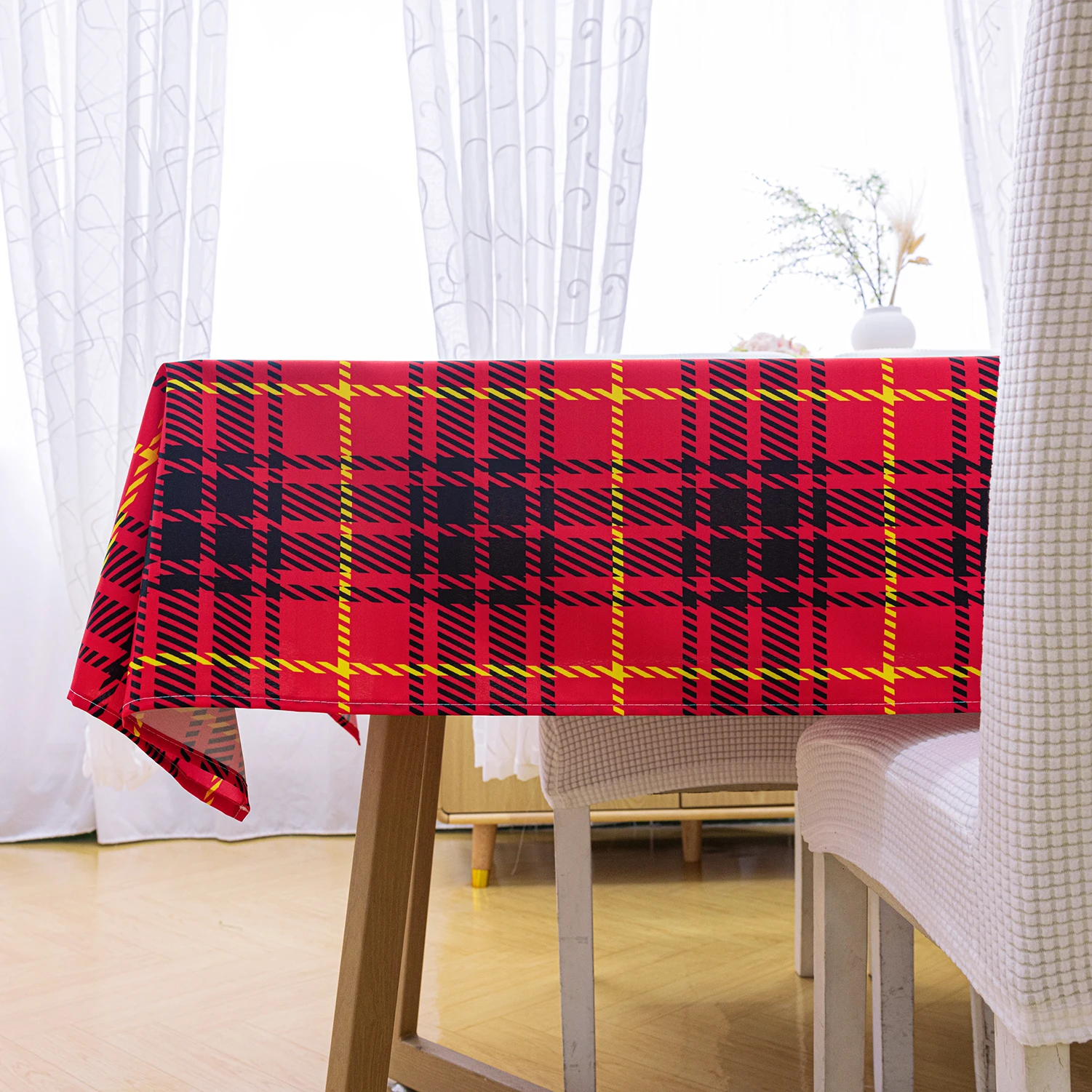 Red, black and yellow plaid Christmas printed polyester rectangular tablecloth, kitchen party dining tablecloth