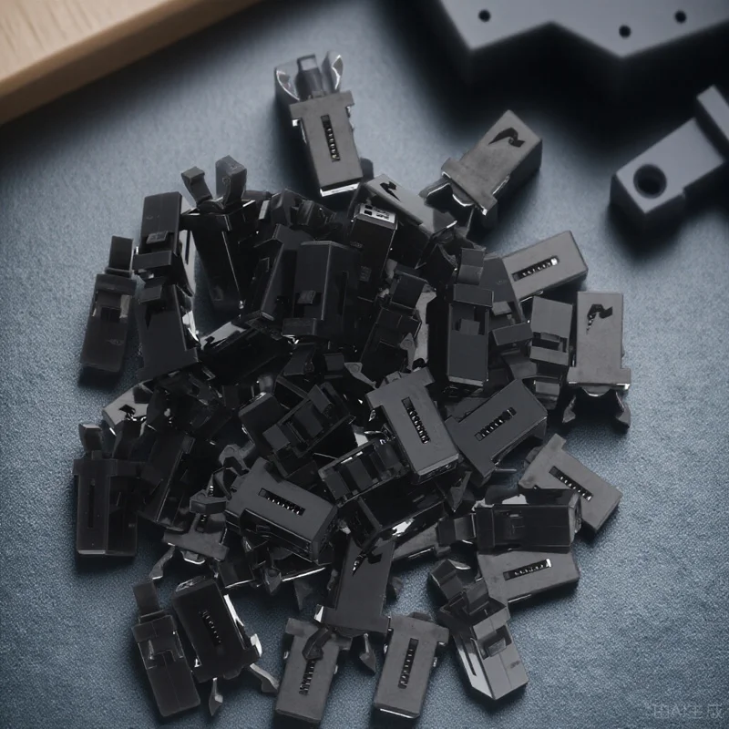 

50Pcs Garbage Can Press Buckles Plastic Replacement Lock Latches Easy Install Household Waste Bin Clip Latches