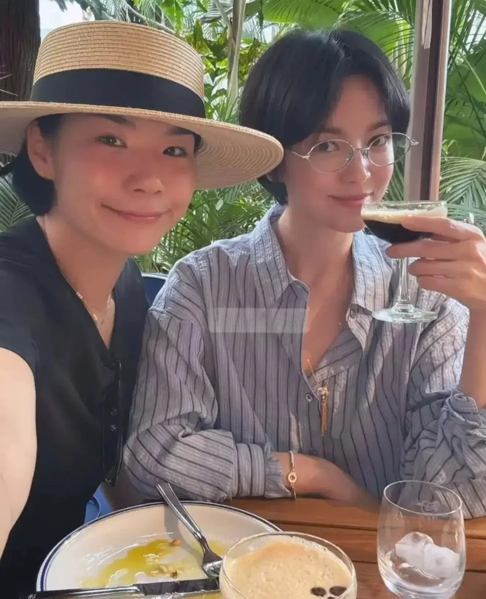 

Classic Blue Striped Casual irt Women's Cotton Polyester Blend Comfortable Breathable Long Sve Ne Daily Wear