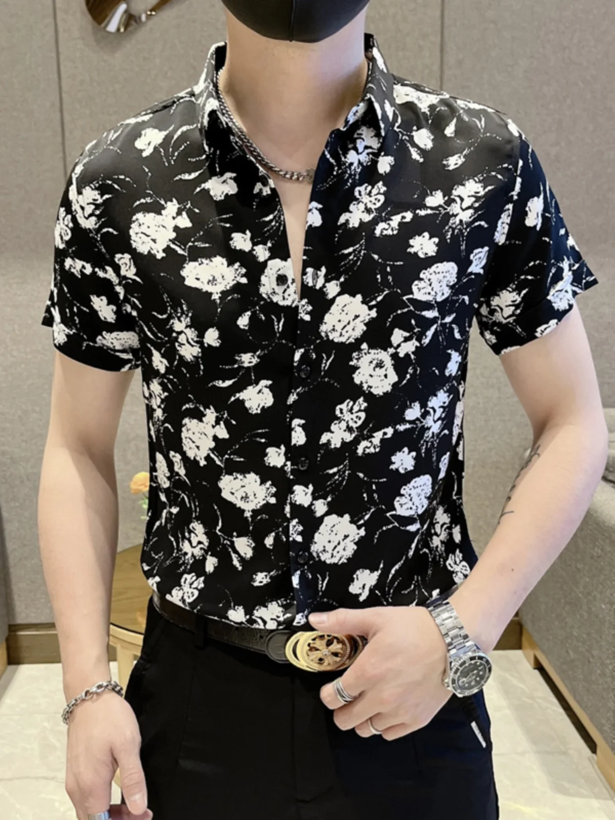 

Ice Silk Slim Fit ort Sve Men's irt Korean Sle Casual Thin Brand High End Feel Personali Leisure f Sve Ice S...