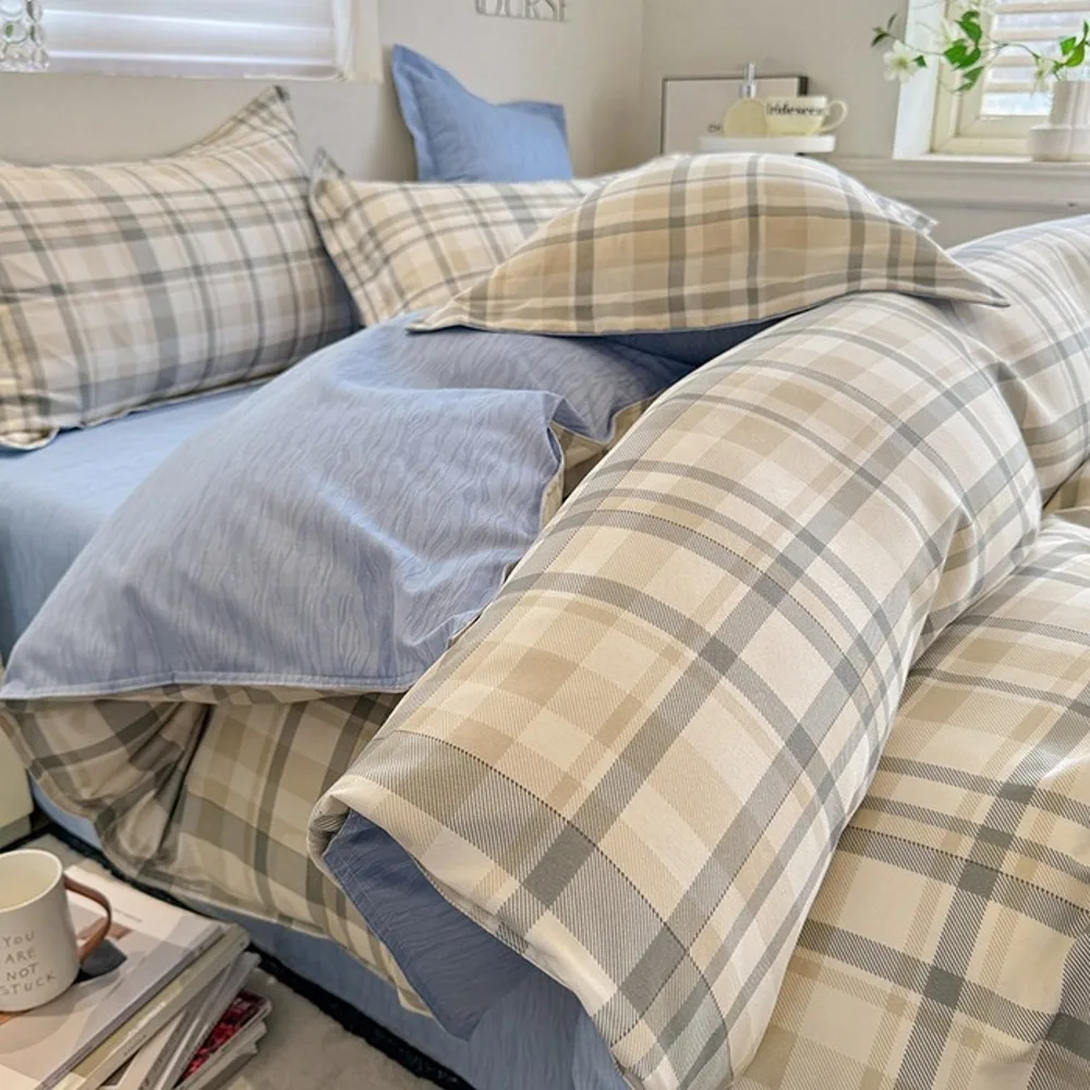 2026 New Bedding Set Classic Plaid Duvet Cover Flat Sheet Pillowcases Simple Japanese Style Home Hotel Comforter Cover No Filler