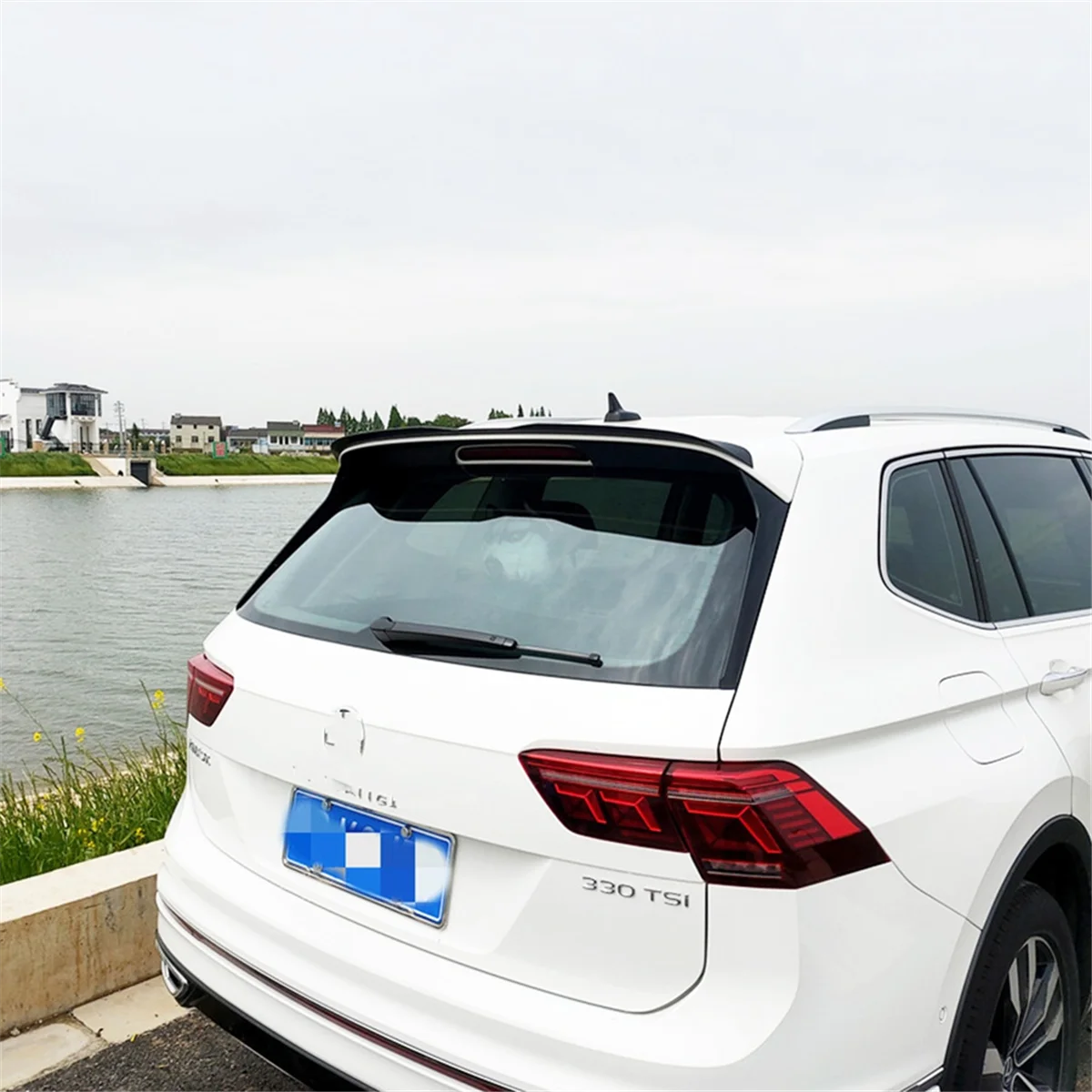 Classic Car Rear Window Side Spoiler Splitter Left&Right for VW Tiguan R-Line MK2 2017-2023