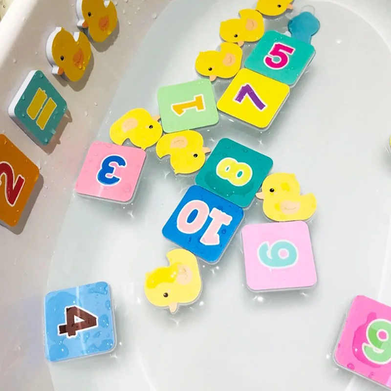 

Math Enlightenment Yellow Duck Children's Bathing and Playing in Water Cognition Floating Duck Bathing Toy