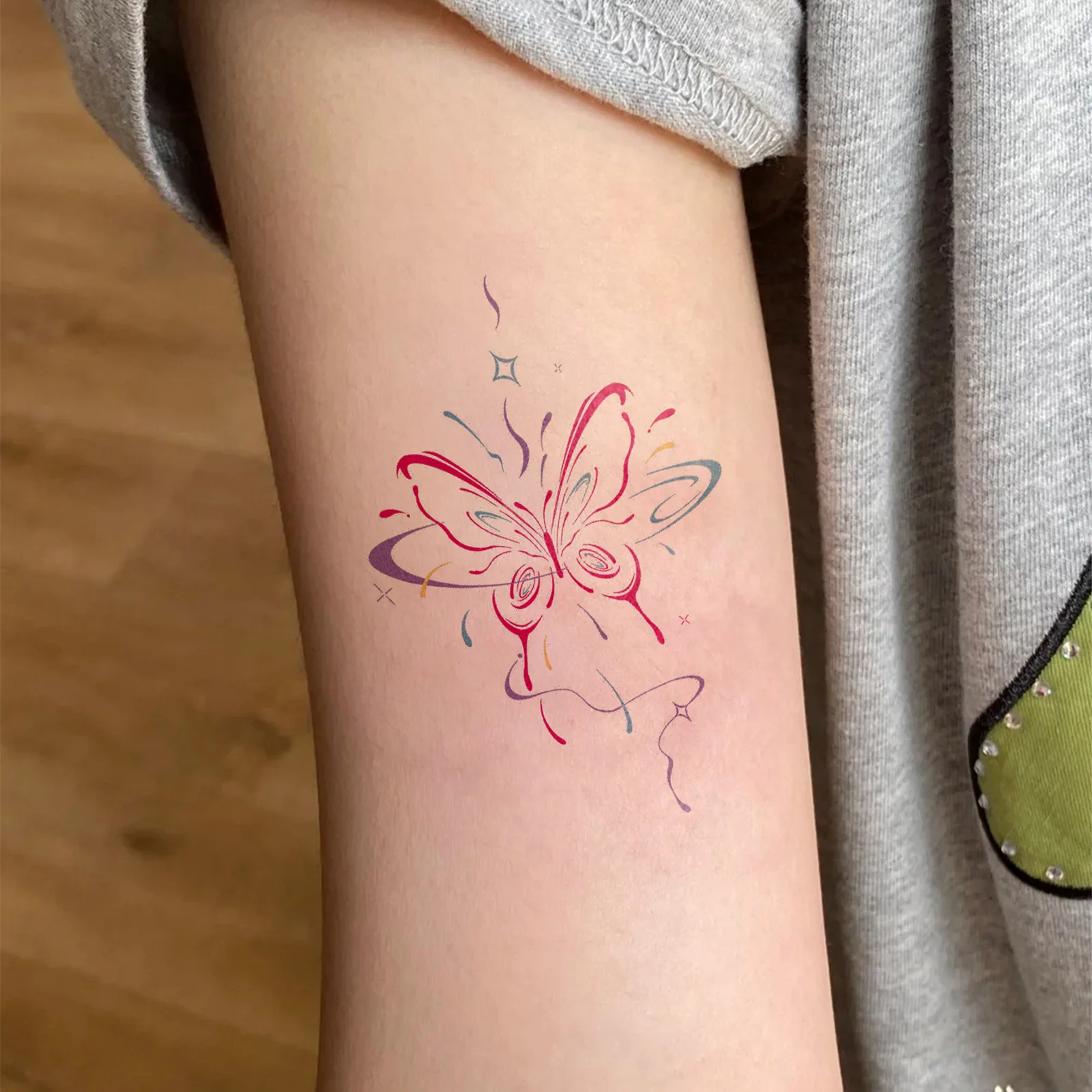 Minimalist Leaf Vine Tattoo Sticker Waterproof Long Lasting Fine Line Temporary Tattoo for Women Finger Hand