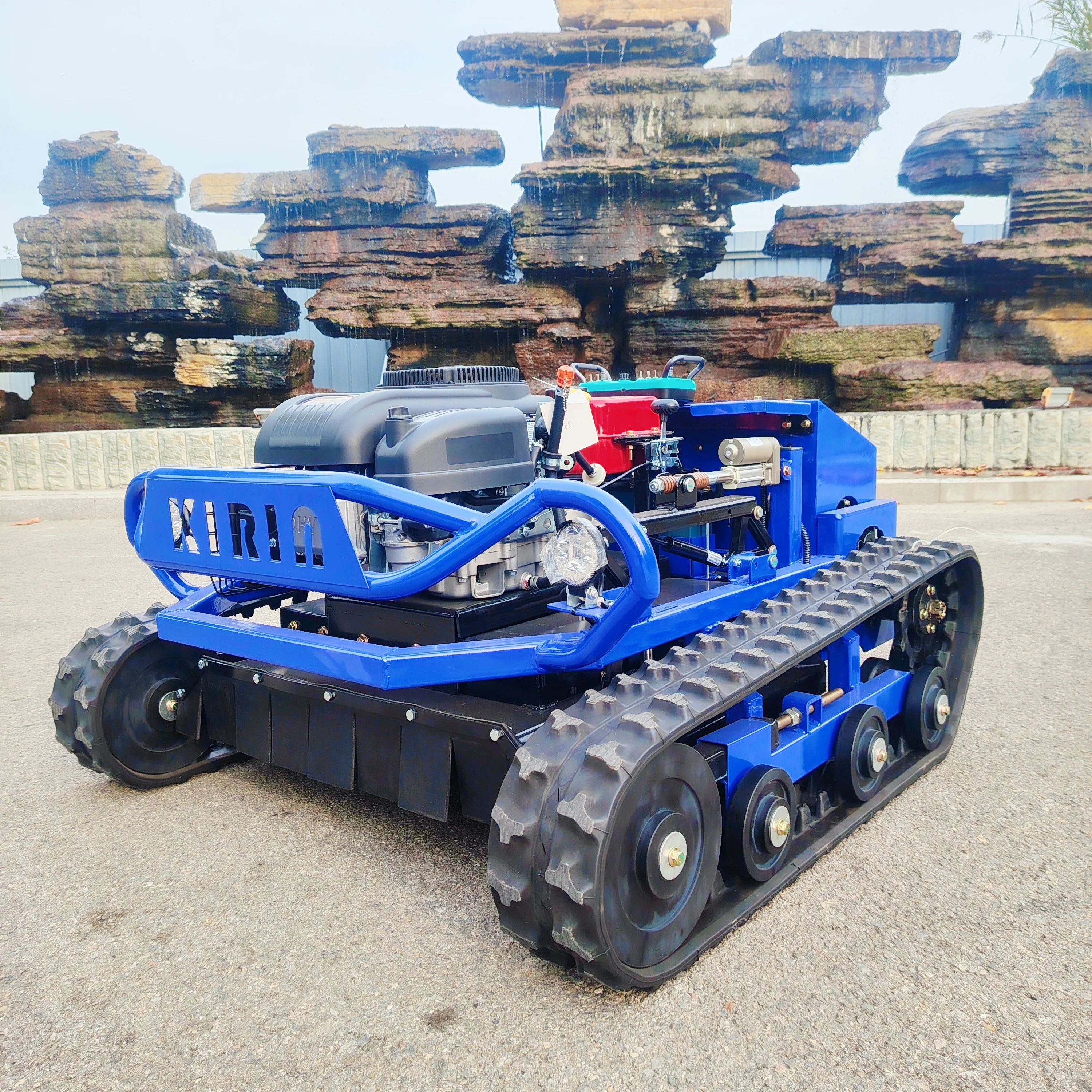 

QL800 small high-power lawn mower with remote control for sale suitable for home yard trimming