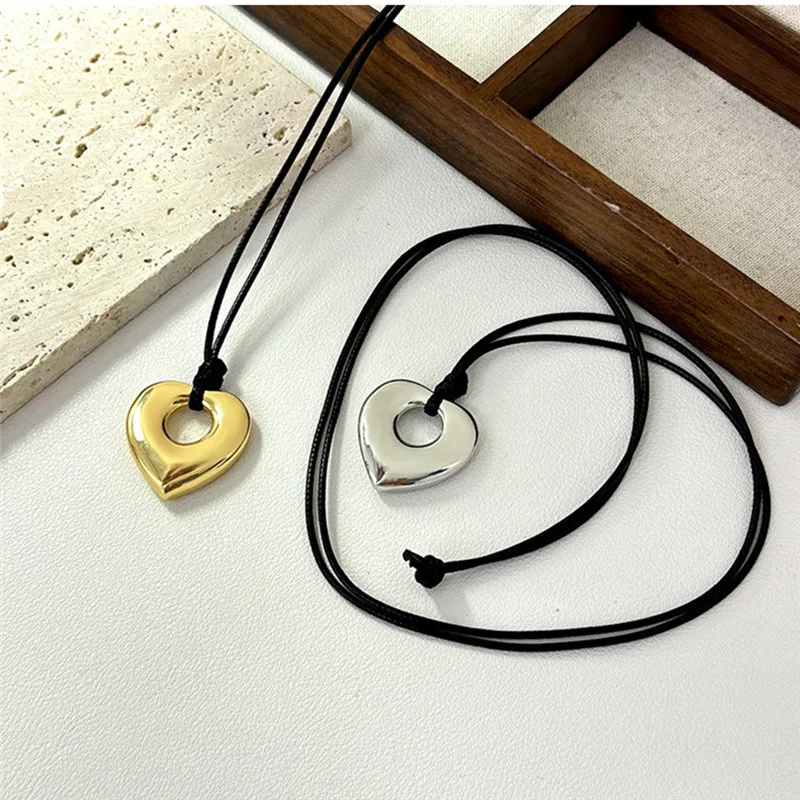 قلادة على شكل قلب أوروبية وأمريكية عبر الحدود، سلسلة صوفية طويلة عصرية وراقية، صغيرة
