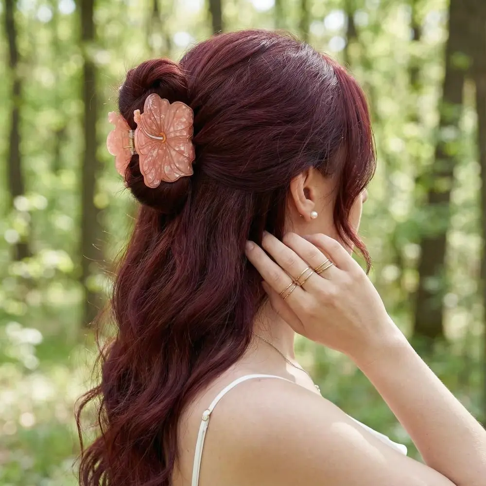High Quality 8CM Hair Claw Clip Dolphin Shell Series Jelly Color Back Head Headwear Hair Claw Hair Accessories