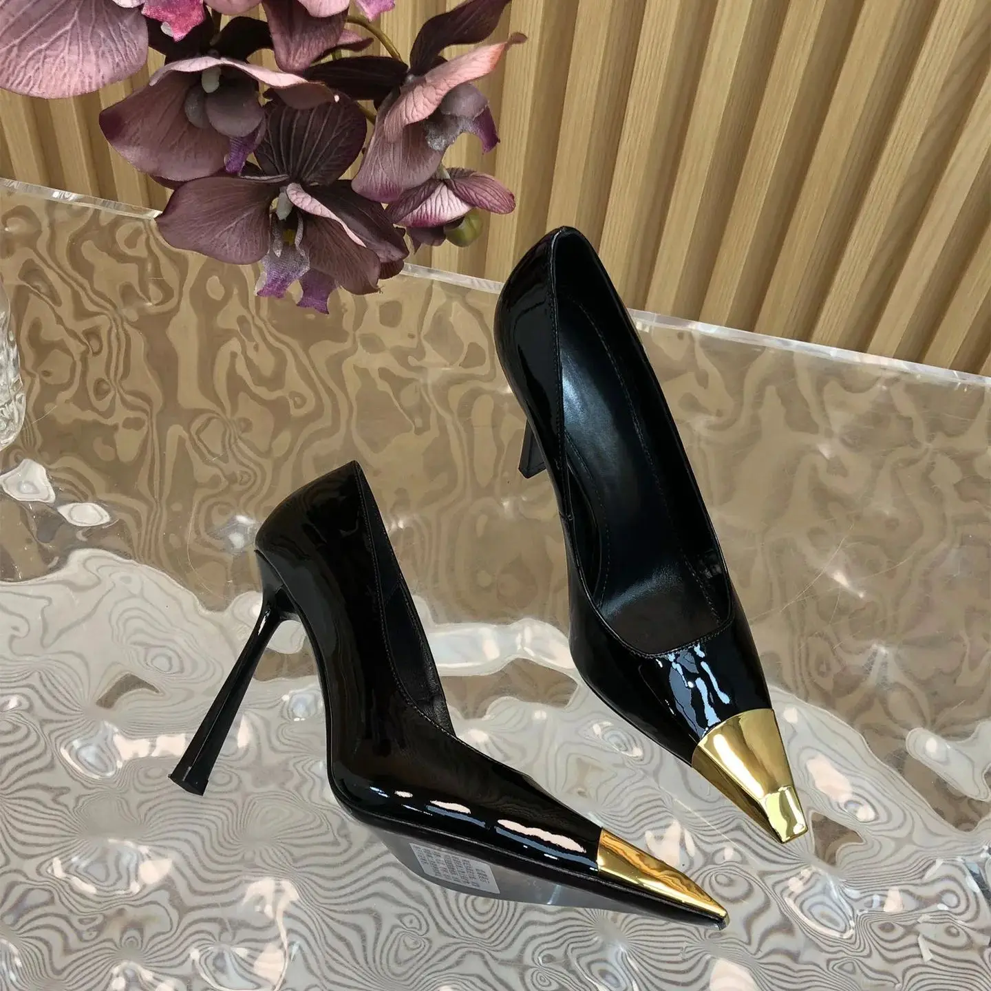 

2025 New Women's Lacquer Leather High Heels, Golden Pointed Stiletto High Heels, Elegant Party Office Dress High Heels