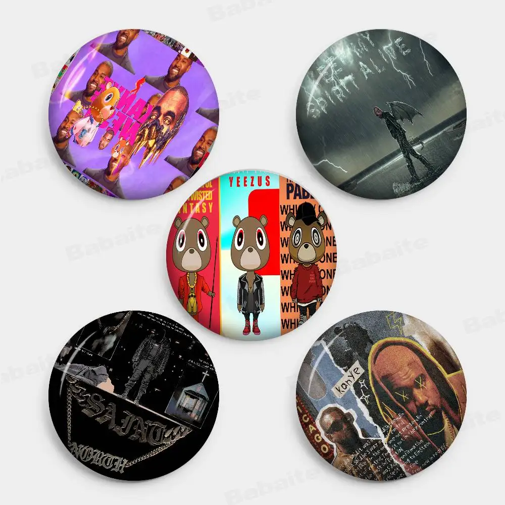 كاني يي ويست مغني الراب لينة زر دبوس شارة معدنية مستديرة التلبيب دبوس أجزاء هدية أصدقاء طفل المجوهرات