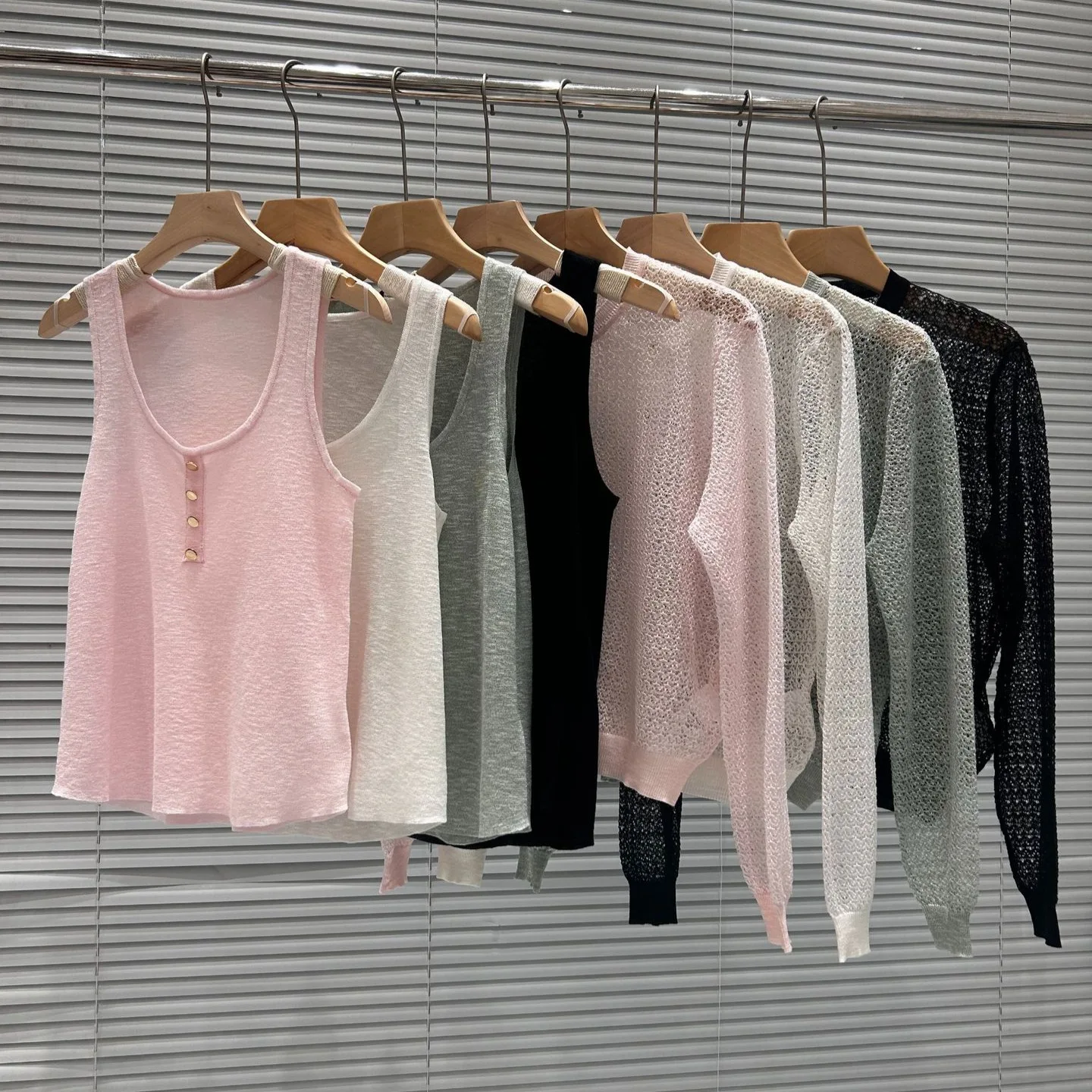 

Лето 202, новый модный повседневный вязаный мягкий уютный круглый кардиган с открытым ремешком, комплект из двух предметов, женская одежда