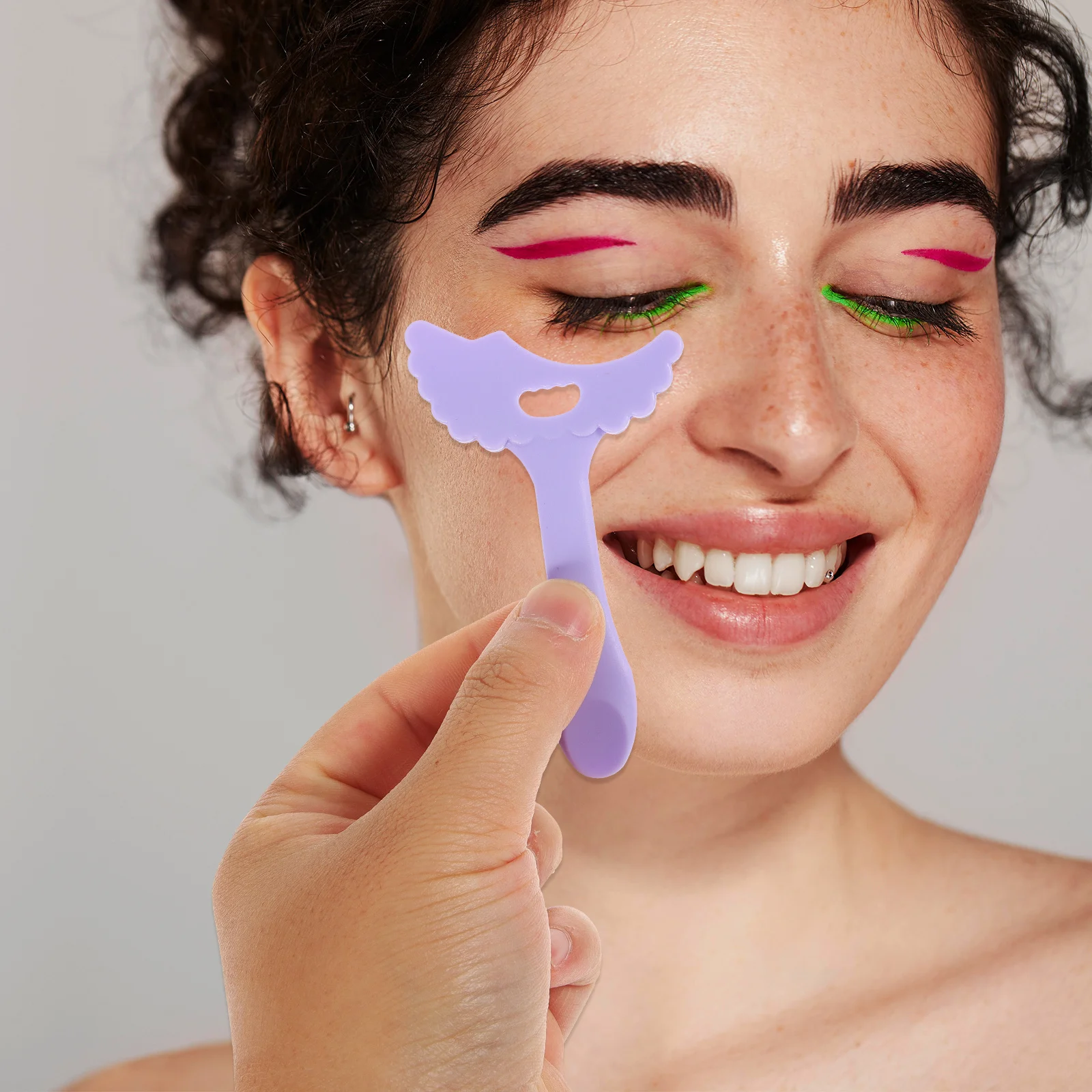 3-teilige Silikon-Eyeliner-Schablonen, wiederverwendbares Augen-Make-up-Hilfe-Werkzeug, Mehrzweck-Applikator-Anleitung für Frauen, leicht zu reinigen