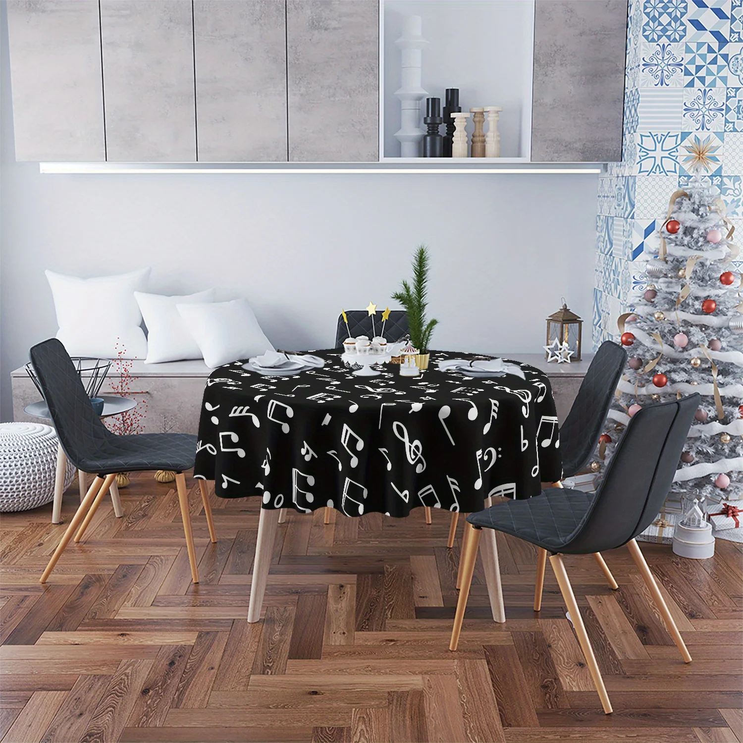 One music-themed tablecloth - suitable for patios and backyard barbecuesxzj