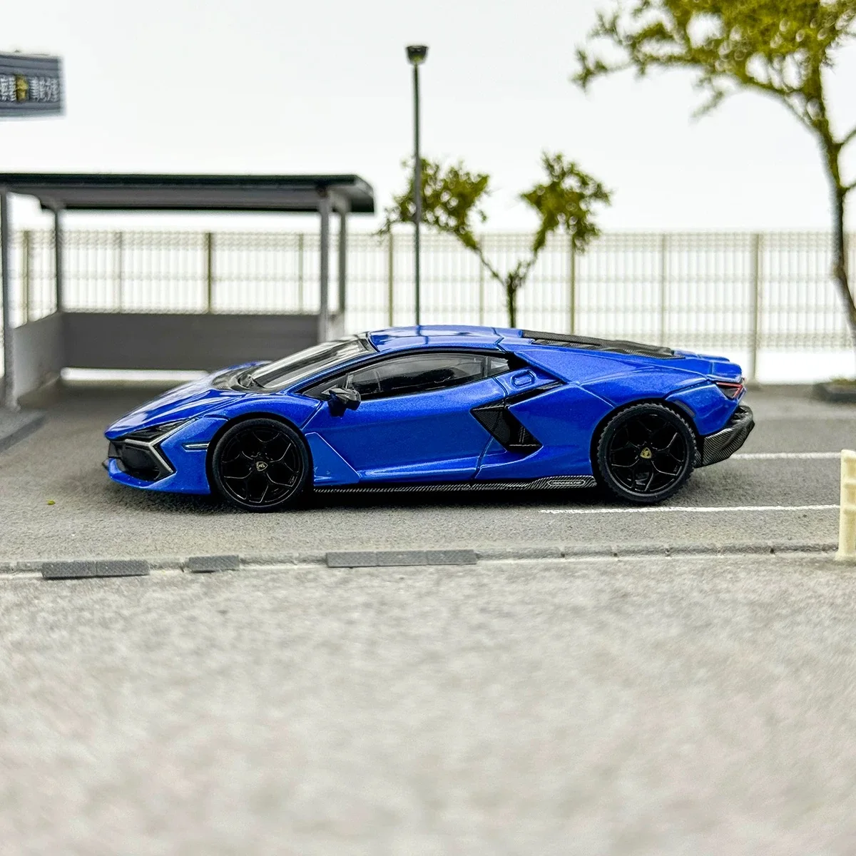 MINIGT 1:64 Lamborghini Revuelto modelo de coche de aleación - entrega rápida