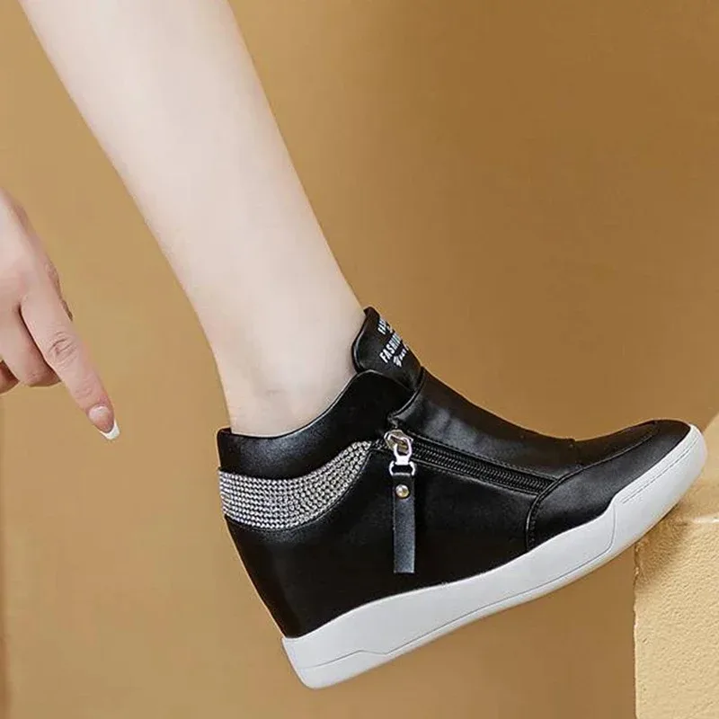 Novo alto superior feminino tênis primavera outono novo salto escondido sapatos casuais lado zip feminino plataforma branca cunha rebite sapatos