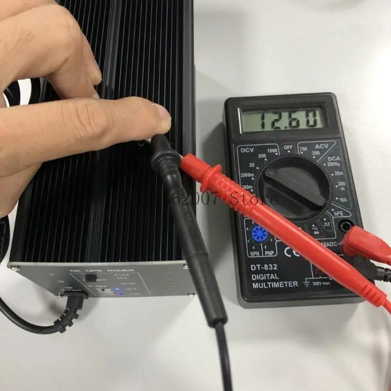 Universal USB 5V + 5,5x2,5 мм 12V-24V Настройка источника питания 15000 мАч 55,5WH для маршрутизатора модемом ноутбука планшет