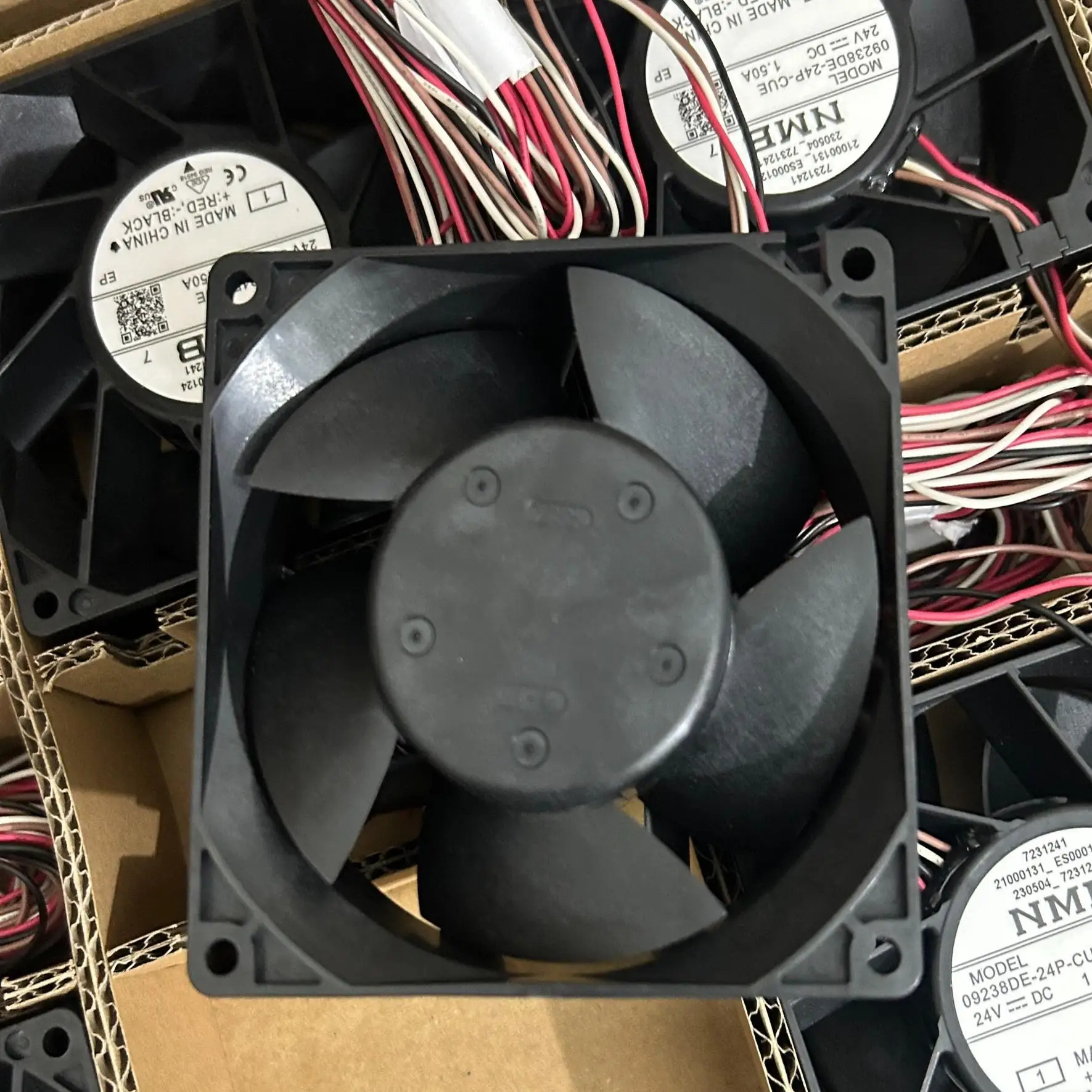새로운 오리지널 09238DE-24P-CUE 24V 1.50A 9038 90x90x38mm 냉각 팬 라디에이터