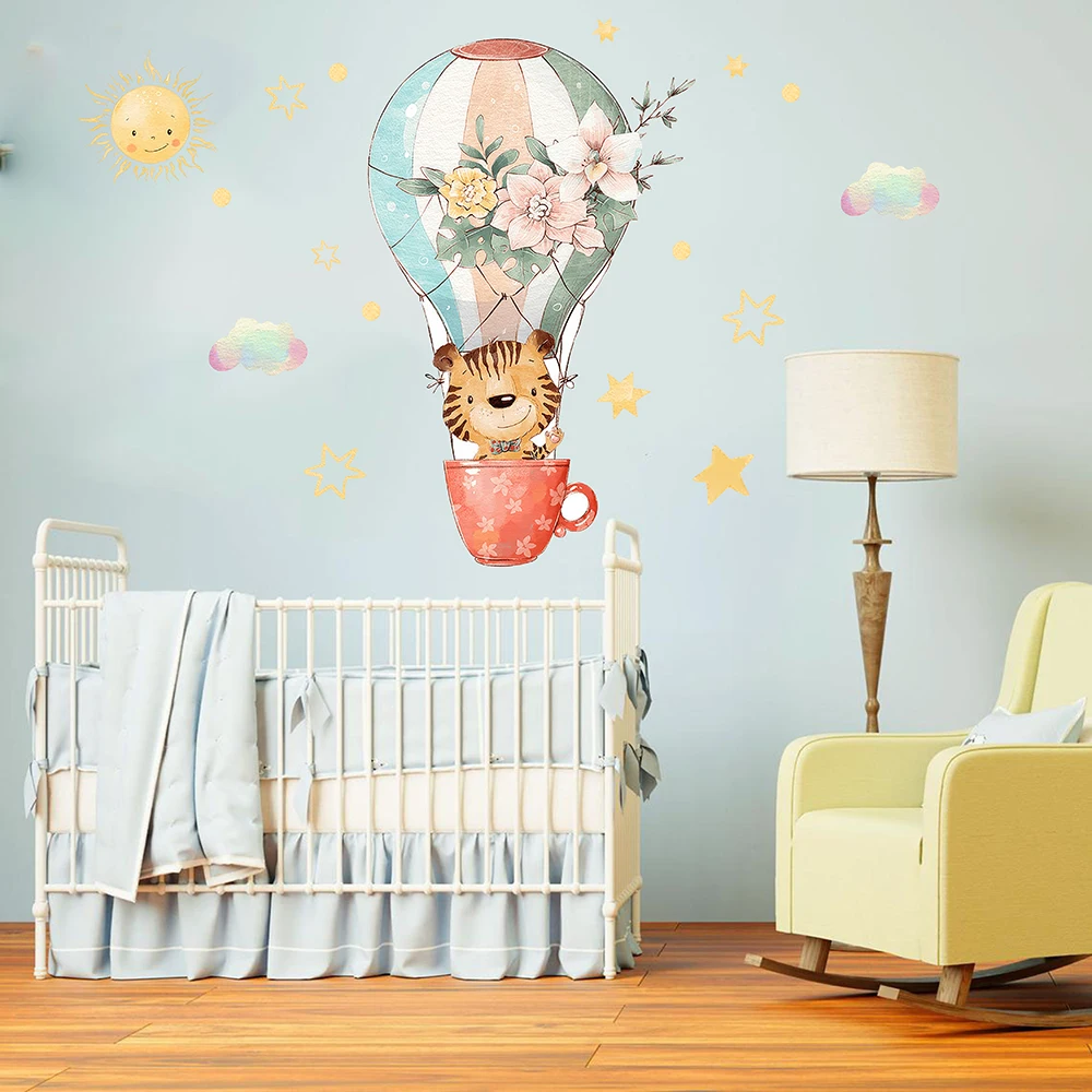 Cartoon Tiger Hot Air Balloon Star Wall Sticker  Children's Room Bedroom Kindergarten Animal Wall Decal Home Decor