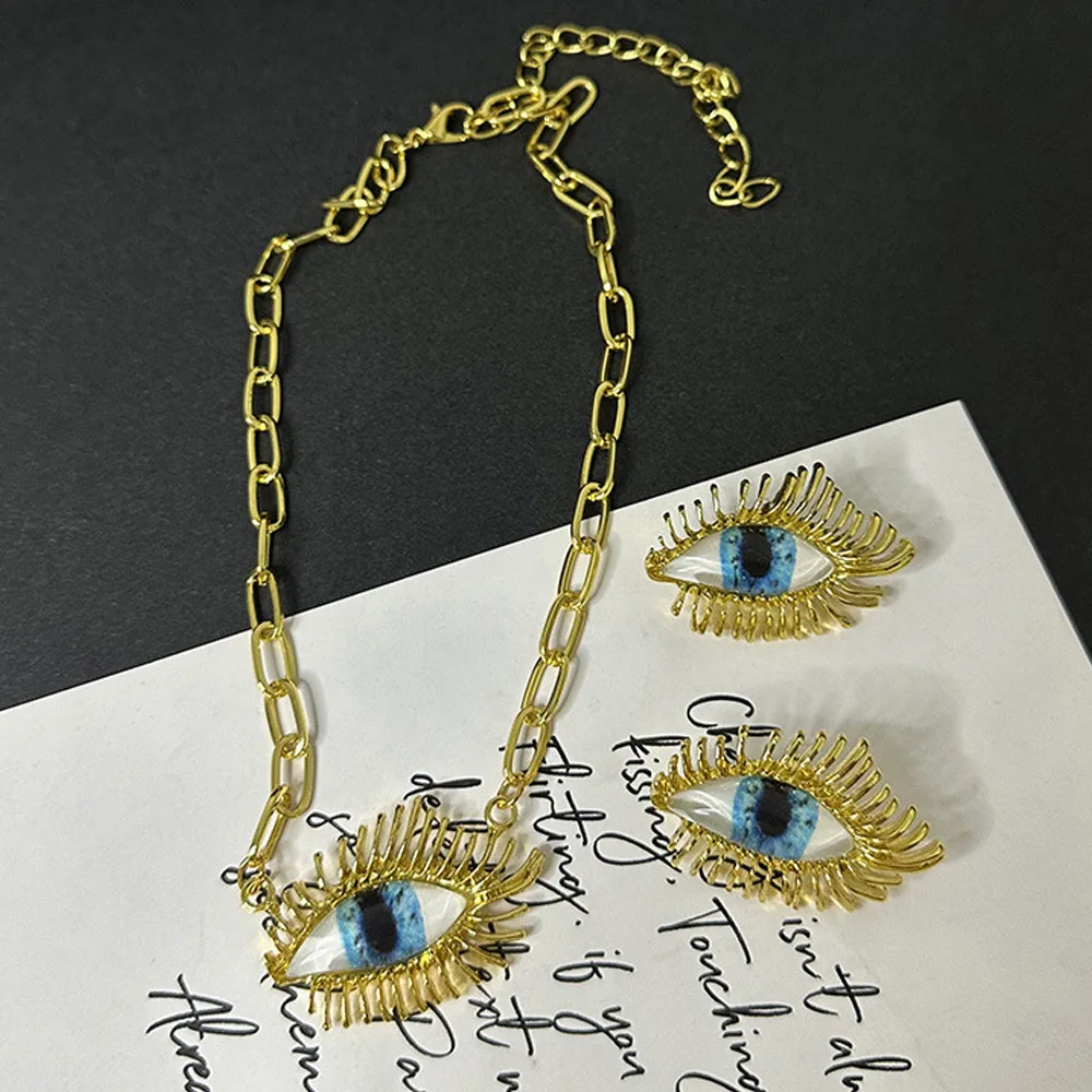 

Vintage Devil's Eye Necklace Stud Women Personality Exaggerated Fashion Blue Demon Eyes Girls Pendant Costume Jewelry Gifts