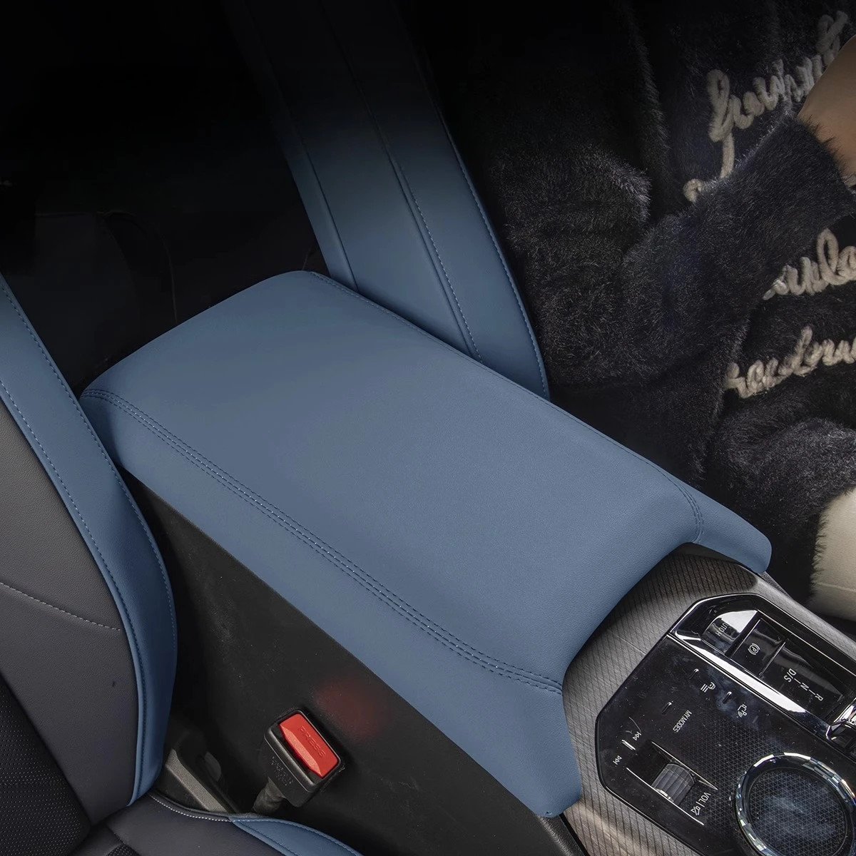 

Для BMW X3 2025 автомобильный подлокотник, кожаный чехол с защитой от царапин, подлокотник центральной консоли, защитный чехол, аксессуары для интерьера