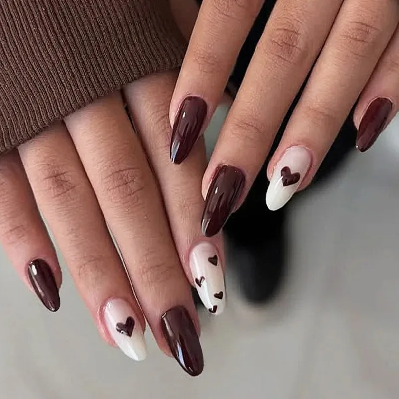 24 pièces faux ongles en forme d'amande romantique marron ombré presse sur les ongles avec coeur doux pointe française haute qualité brillant faux ongles Art