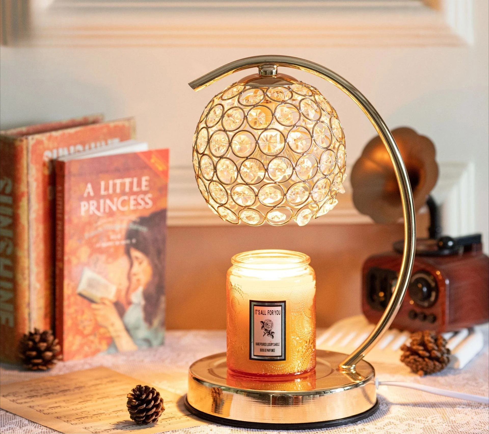 

Elegant Crystal Wax Melt Lamp with Dimmable Light Perfect Gift for Home Decor Europe Style