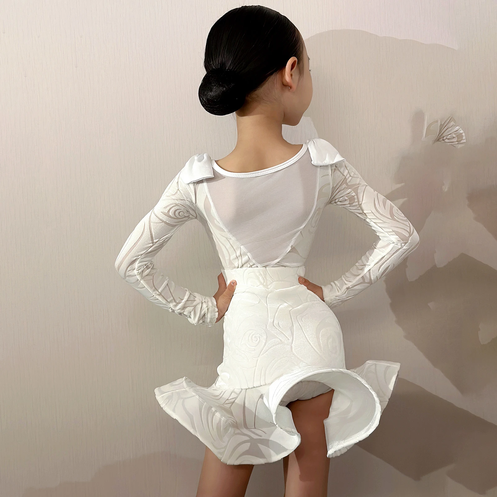 New Girls Long Seleevs Latin Dance Competition Dress Kids Samba Chacha Latin Dance Costume Children Ballroom Dance Wear