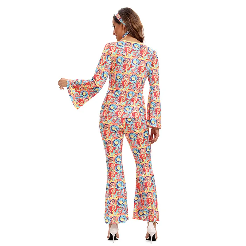 زي الهالوين للأزواج، زي رقص ديسكو السبعينيات، زي أداء رقص الهيب هوب، زي مسرحي رجالي ونسائي بتصميم ريترو، زي تقليدي عرقي #2