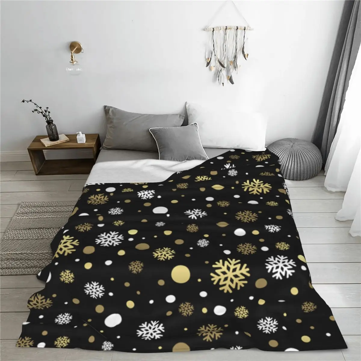 White Faux Gold Snowflakes Polkadots On Black Blankets Coral Fleece Plush All Season Merry Christmas Throw Blankets for Sofa Car