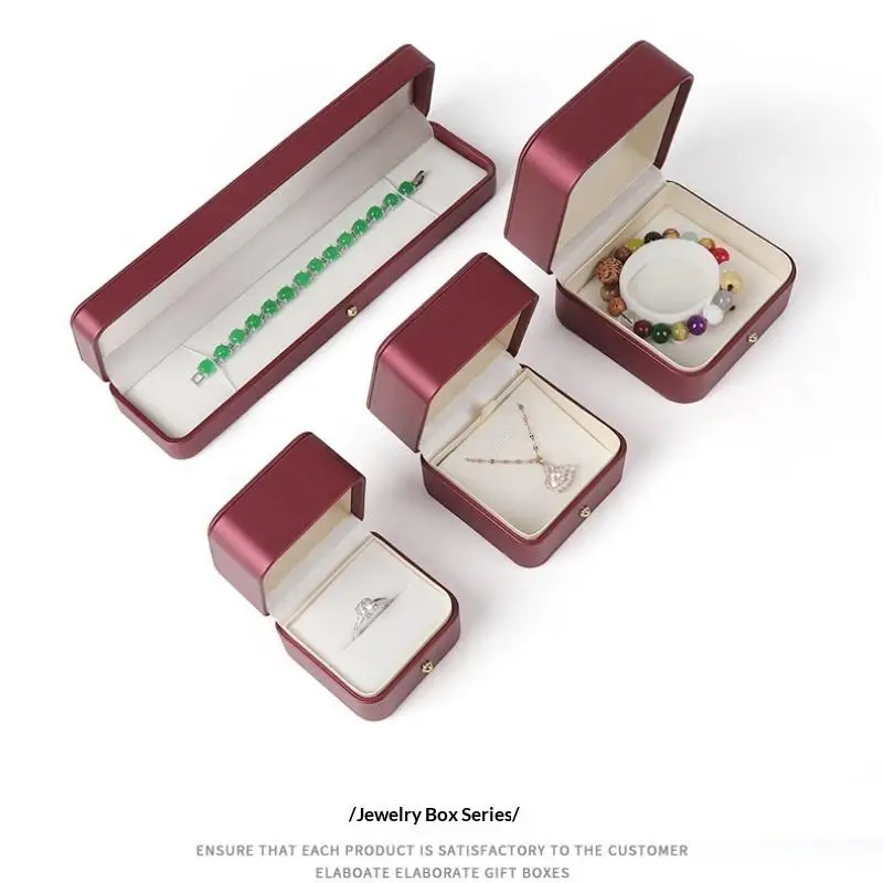 Schmuckboxen aus PU-Leder mit weichem Samtfutter und goldenem Verschluss, perfekt für Heiratsanträge, Hochzeitsgeschenke, Ring- und Halskettenaufbewahrung. – Detail 7
