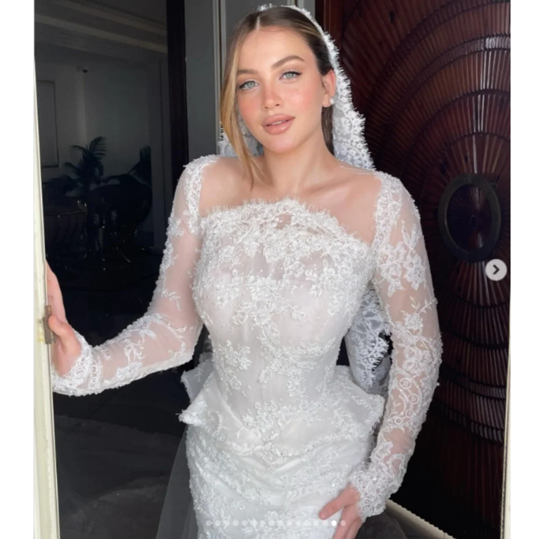 

Custom Off-the-Shoulder Lace Mermaid Wedding Dress with Long Sleeves and Beaded Veil Court Train Bridal Gown vestidos de novia