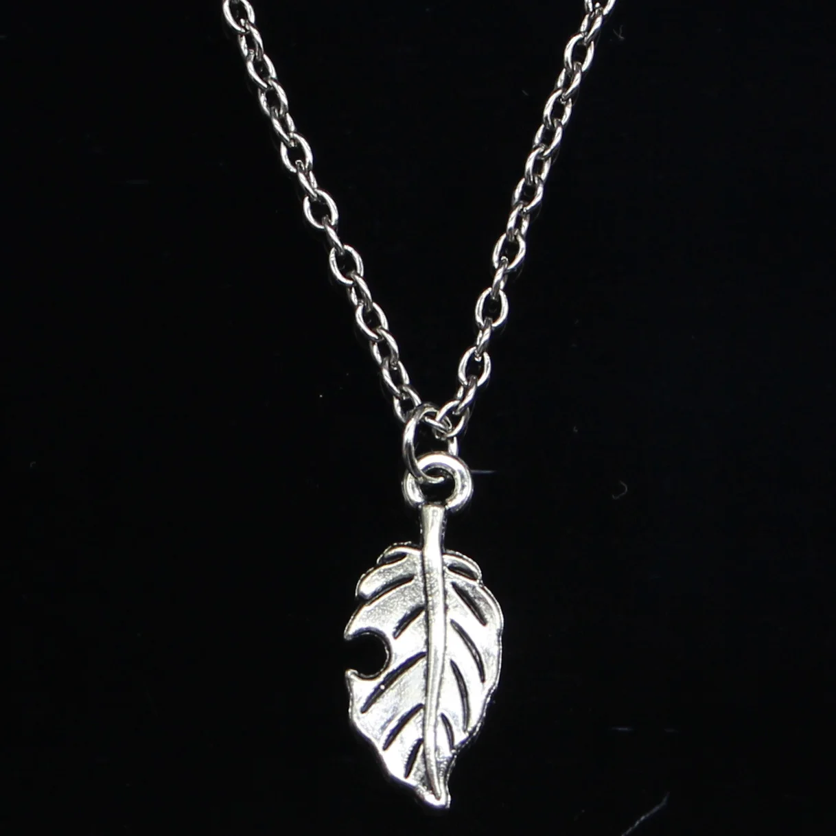 20pcs New Fashion Necklace 22x10mm Rabbet Leaf Pendants Short Long Women Men Colar Gift Jewelry Choker