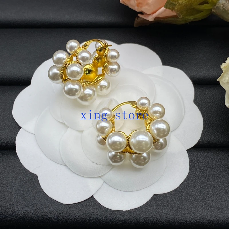 2024 New Fashionable Classic Round Simulated Pearl Inlaid Women's Earrings