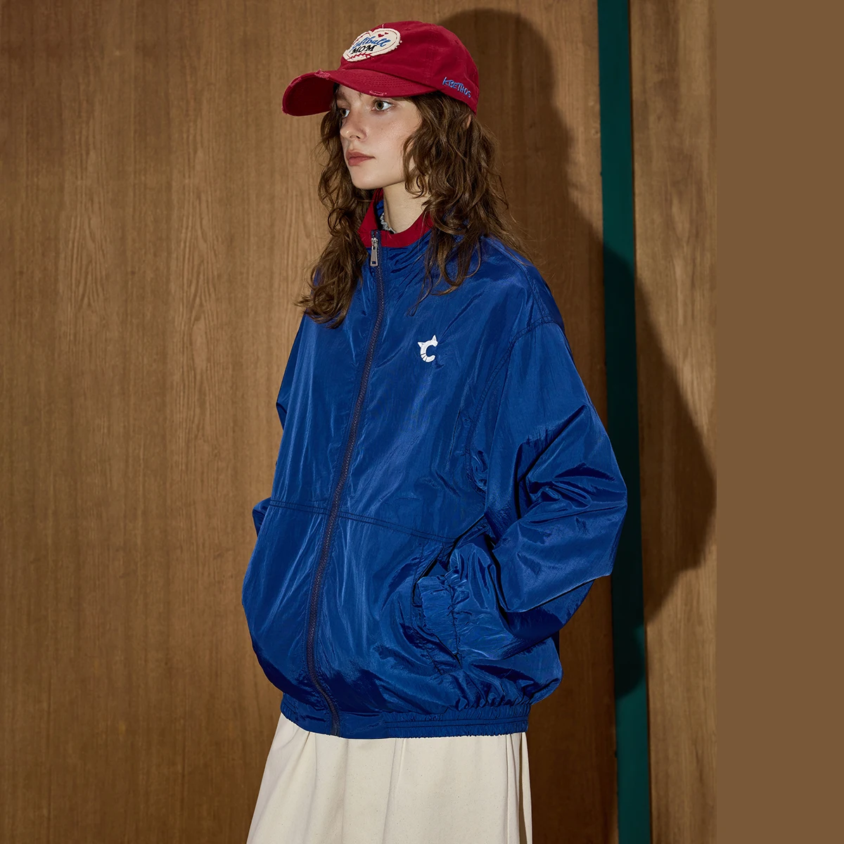 سترة رياضية كلاسيكية للسيدات لخريف 2025، معطف مرقع بألوان متعددة، ملابس خروج كبيرة الحجم، أنيقة رياضية