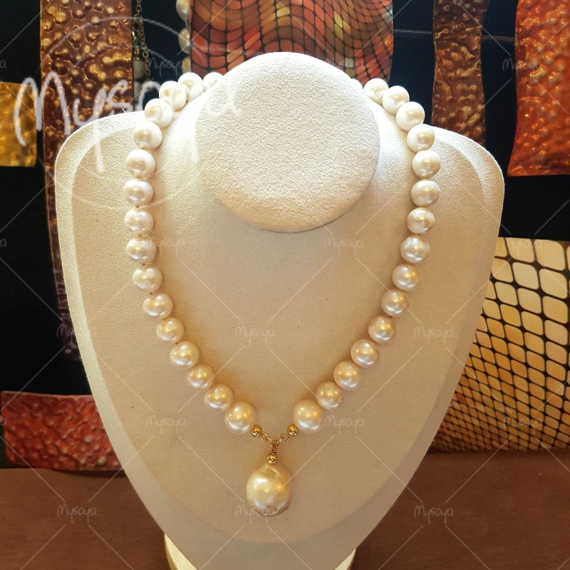 

MYSOYA 9-10mm & 11-12mm White Freshwater Pearl Baroque Pearl Pendant Necklace for Birthday/Wedding/Mother's Day Gift A0881