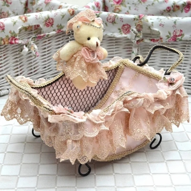 

Handmade Lace Embroidery Storage Basket Cotton Fabric Iron Wire Bamboo Fruit Candy Makeup Organizer Home Decor Flower Basket